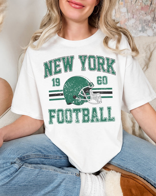 New York Football Graphic Tee – White Oversized Vintage T-Shirt with Green Helmet