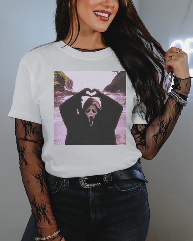 Scream Heart T-shirt, Unisex Tee, Vintage Style Shirt, Casual Everyday Wear, Perfect for Halloween, Horror Movie Lover Gift