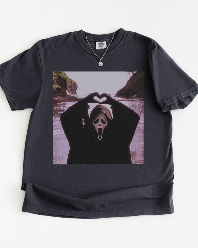 Scream Heart T-shirt, Unisex Tee, Vintage Style Shirt, Casual Everyday Wear, Perfect for Halloween, Horror Movie Lover Gift