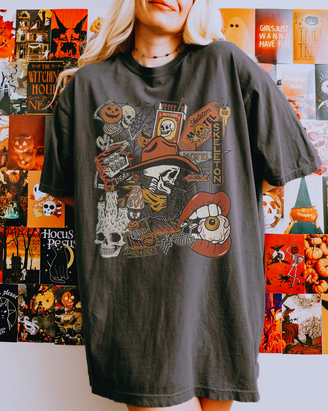Halloween Graphic Tee, Unisex Spooky Shirt, Vintage Style T-shirt, Fall Apparel, Halloween Costume Layering