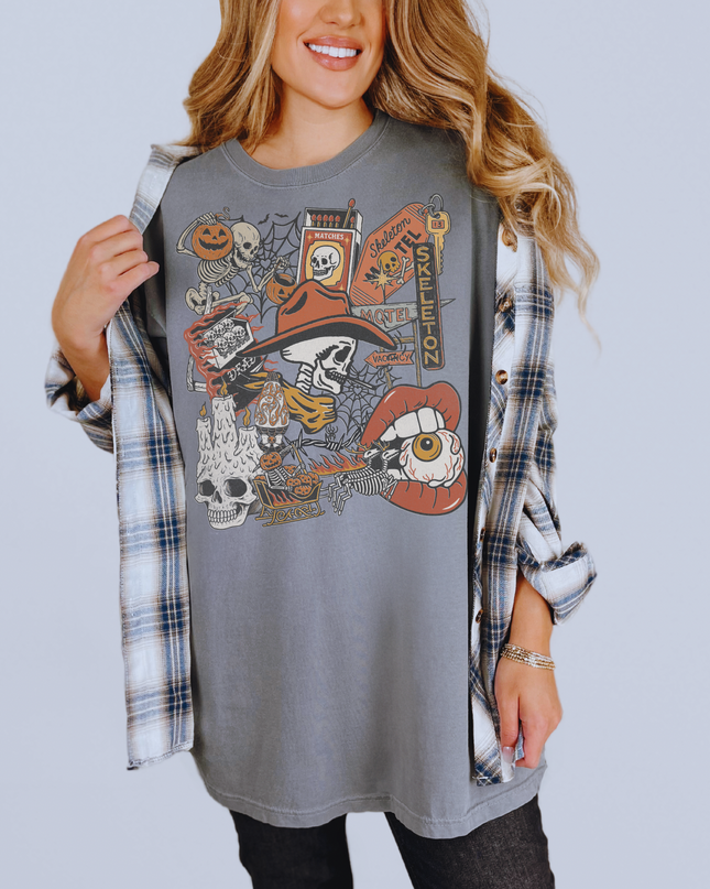 Halloween Graphic Tee, Unisex Spooky Shirt, Vintage Style T-shirt, Fall Apparel, Halloween Costume Layering